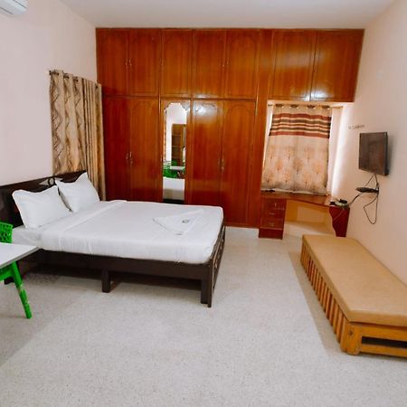Akshatha Home Stay Bengaluru Kültér fotó
